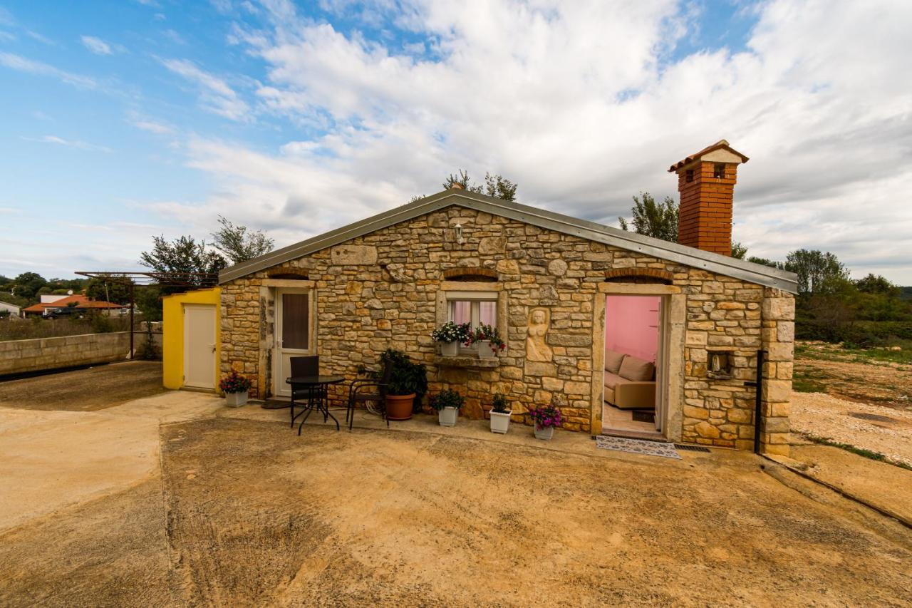 רוביני Lovely House מראה חיצוני תמונה