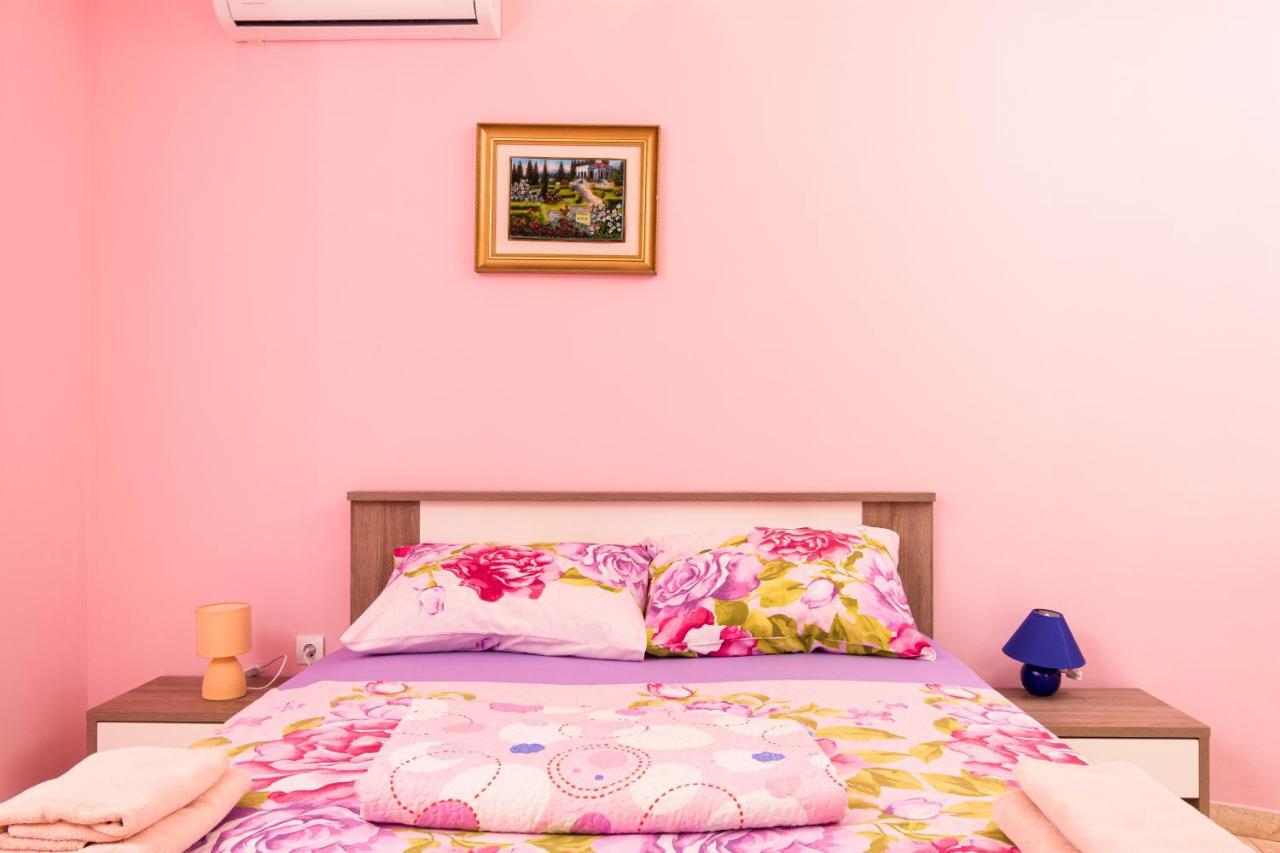 רוביני Lovely House מראה חיצוני תמונה