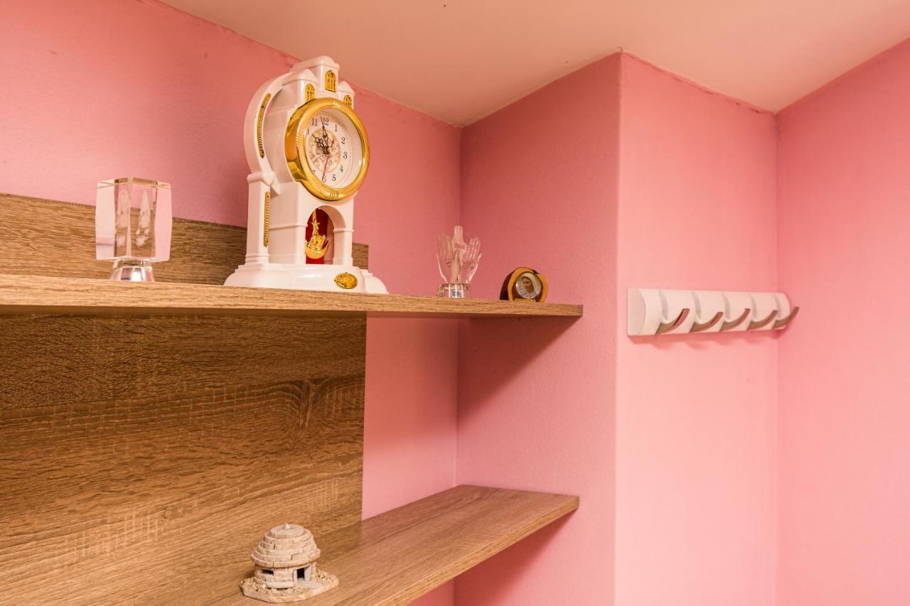 רוביני Lovely House מראה חיצוני תמונה